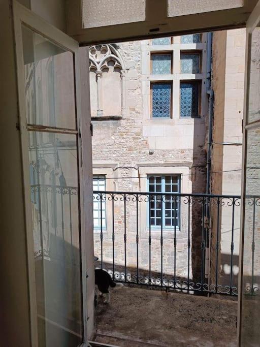 Grand Appartement En Maison De Ville Valréas Exterior photo